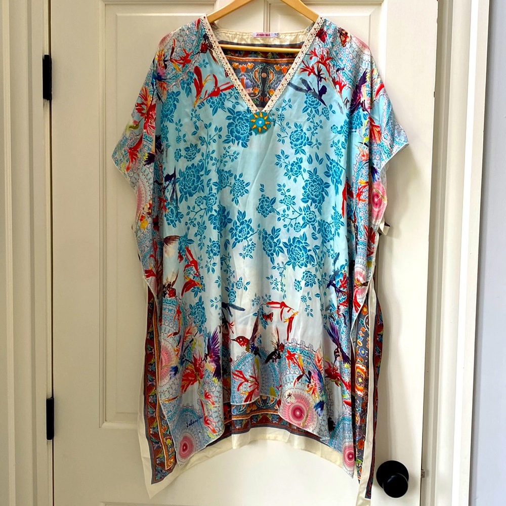 Johnny Was Top. Flowy with cut outs at shoulders. Beaded medallion at chest.
